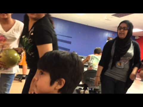 Bowling with Rajal Sabika Zaira and family 07-2015