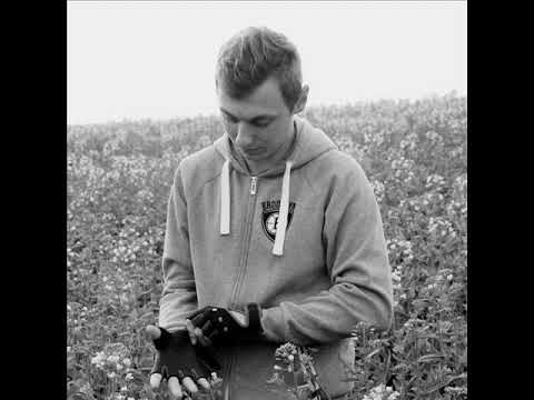 Anzey-Lets go to the party