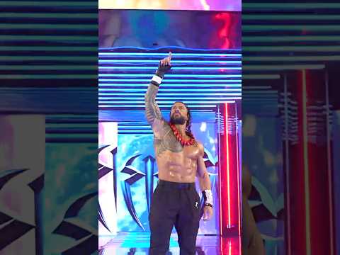 Roman Reigns walks out alone at WrestleMania 41 ☝️