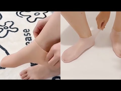 Beige Silicone Moisturizing Gel Socks, Medium