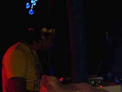 rave por cumple colin