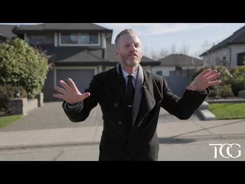 ROSEWOOD PARK 2 level beauty with Master on main & inground pool!