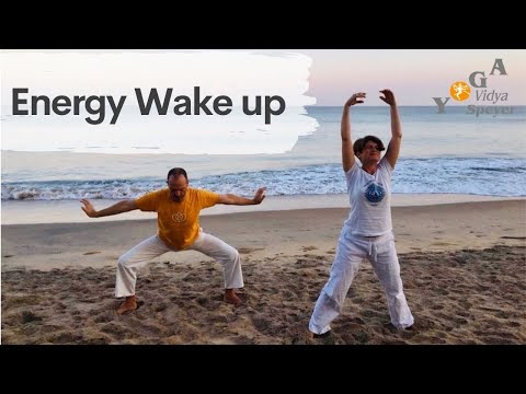 Energy Wake Up | 15 Minutes of easy Yoga & Qi Gong