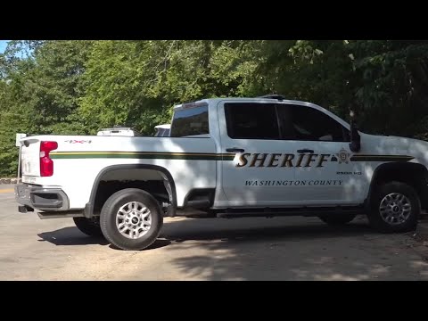 Suspect sought in of killing of couple hiking with their 2 kids in Arkansas state park: police