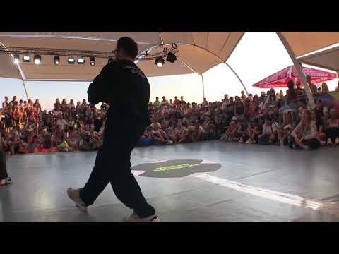 GUN (ILLUSION OF EXIST) VS BRUCE ALMIGHTY (MOMENTUM CREW) |1/8| EXTREME CRIMEA BREAKING CUP