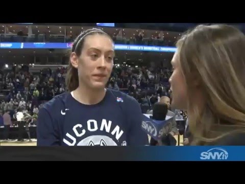 Breanna Stewart leads UConn to 9th straight Final Four