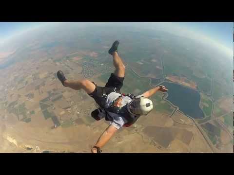 Friday Freakout: Scary Skydiving Horseshoe Malfunction + Entanglement