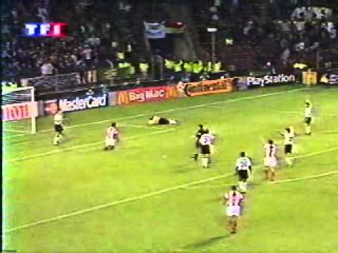 Résumé du match PSV Eindhoven - Valence (1-1) (22/09/1999)