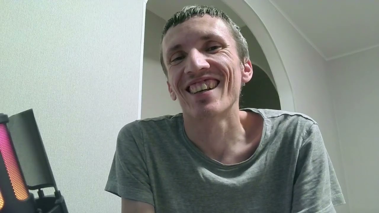 Сижу один в квартире
