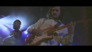 Highclouds x Today's Indie Music - GUN OUTFIT