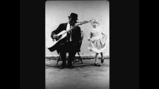 Reverend 'Blind' Gary Davis - Twelve Sticks  (Live)