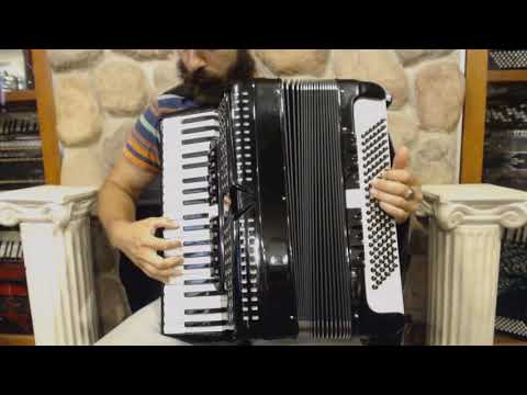 3494 - Black La Prima 663 Piano Accordion LMMH 41 120 $1999
