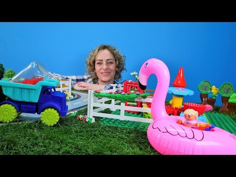 Nicoles Grüne Box - Ein Ballbecken für den Spielplatz - Spielzeugvideo für Kinder