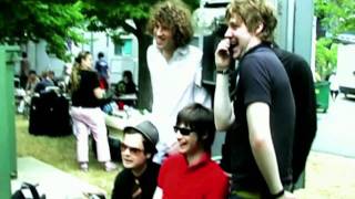 Kaiser Chiefs - Na Na Na Na Naa (Official Video)