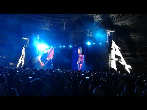 Metallica - Gruppa Krovi (KINO cover) - 80000 crazy russian fans singing in Moscow 21.07.2019