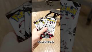 Pacotinho por aí: na ACADEMIA (dnv) | Unboxing Pokémon Fogo Branco #pokemon #pokemoncards #tcg