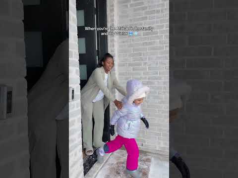 No thank you. 😩🙄 I’ll stay here where I am nice and warm! 🤣 #winterstorm #shortscreator #shorts