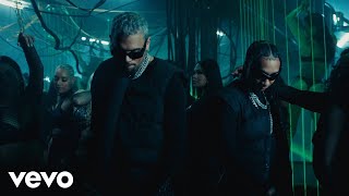 Musik-Video-Miniaturansicht zu Nasty Songtext von Tyga & Chris Brown