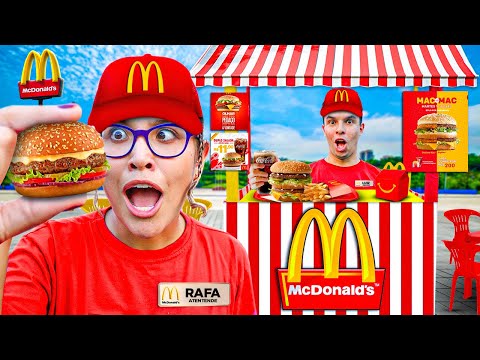 ABRIMOS O MENOR MCDONALD'S DO MUNDO! - MUITO INCRÍVEL!