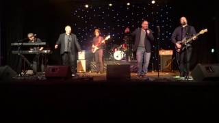 Steve Brookstein &amp; The Rockitmen in Rye Live