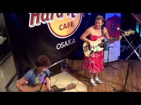 Julia Rose COVER of  - The Tide is High (by The Paragons) - Hard Rock Cafe Osaka