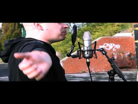 Lesly Ja _ Djam-L - Comme Un Poisson.mp4