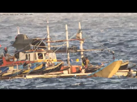 China Coast Guard drives away Philippine vessels illegally intruding into Huangyan Dao waters