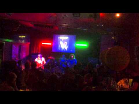 Vavoura Band - I Ain't The Junkie @ 30/1/2016