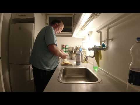 MongoTV_4181 - Min Natrmad - MØLLEBOLLE Med HØNSESALAT