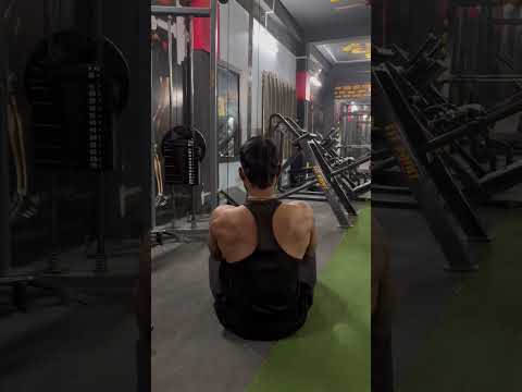 Back +biceps (day 18)#treanding #viral #treandingshort #viralreels #motivation #explore