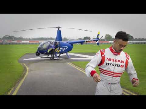 Driving A Nissan GT R With A PlayStation Controller