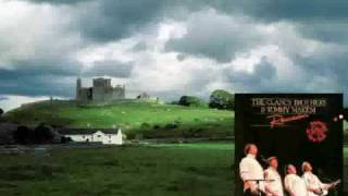 The Clancy Brothers & Tommy Makem - Carrickfergus (live)