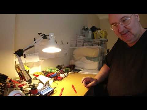 MongoTV_5919 - Mongo Drones Testcenter - Del 13 - Kigger På Mine Gamle Droner og Droneudstyr