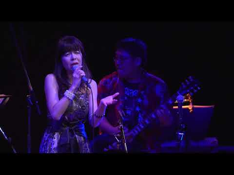 Deceptively Yours cover Norah Jones