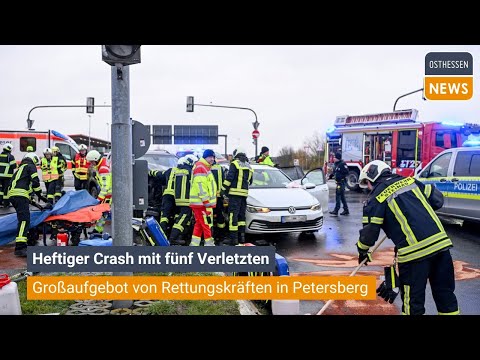 PETERSBERG: Serious crash with five injured on Dipperzer Straße - Christoph 28 on site