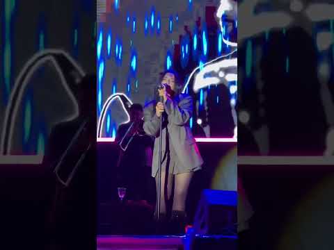 La Gata Bajo La Lluvia en Hipolito Yrigoyen ANGELA LEIVA 👑 SALTA 🇦🇷