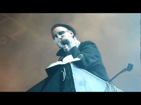 MARILYN MANSON EATS A HOLY BIBLE