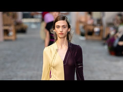 Tory Burch | Spring Summer 2022 | Fashion Show