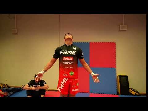 Wygrana Arka z młodym Muranem - reakcja w szatni.