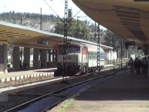 749.107 na čele R 1251 - Praha Smíchov - 29.6.2011.