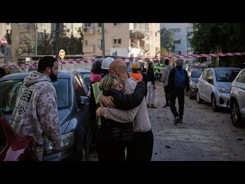 Video Thumbnail: Search for missing continues in central Tel Aviv after Iran missile strike