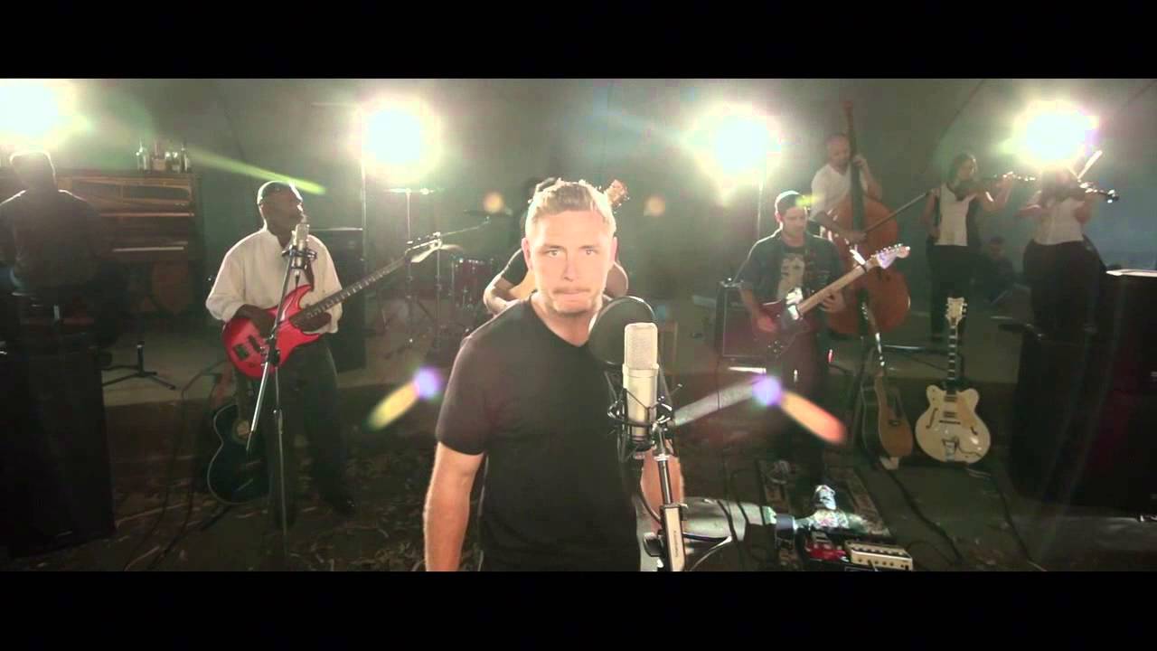 It Goes Around - King Social