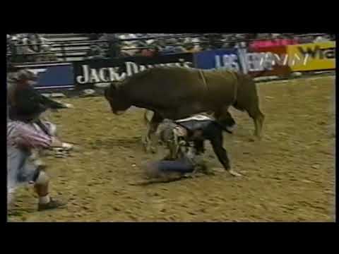 Jim Jam bucks Clint Branger - 00 PBR Columbus, GA