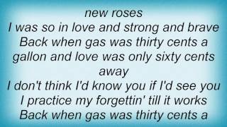 Tom T. Hall - Back When Gas Was Thirty Cents A Gallon Lyrics