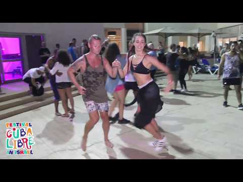 Cuba Libre 2018 - Marcin Axamit & Oliwia Szewczak dance Cuban Salsa near the pool