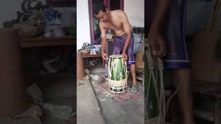 Download lagu Proses tarik suara tahap ketiga Kendang Banyuwangi mp3