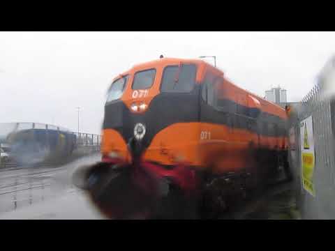 IE 071 Class Locomotive Retro 071 Shunting The Tara Mines Train At North Wall Shunt 3