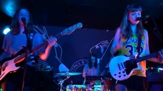 "Beautiful Stranger" (Madonna Cover), The Big Moon - Paris, Avril 2016