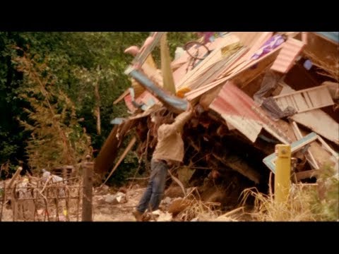 Clark Kent's Powers - Super Strength -- (Smallville - S1-2; E3)
