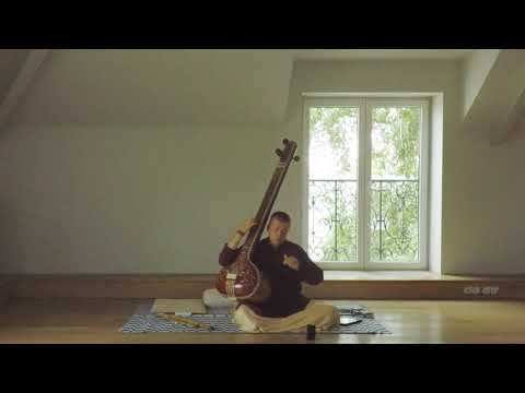 Excerpts from Raag Bhoopali Alap / Dhrupad vocal / Andrei Demidenko